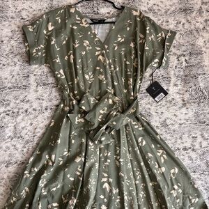 Simply Vera Vera Wang Olive Floral Midi Dress